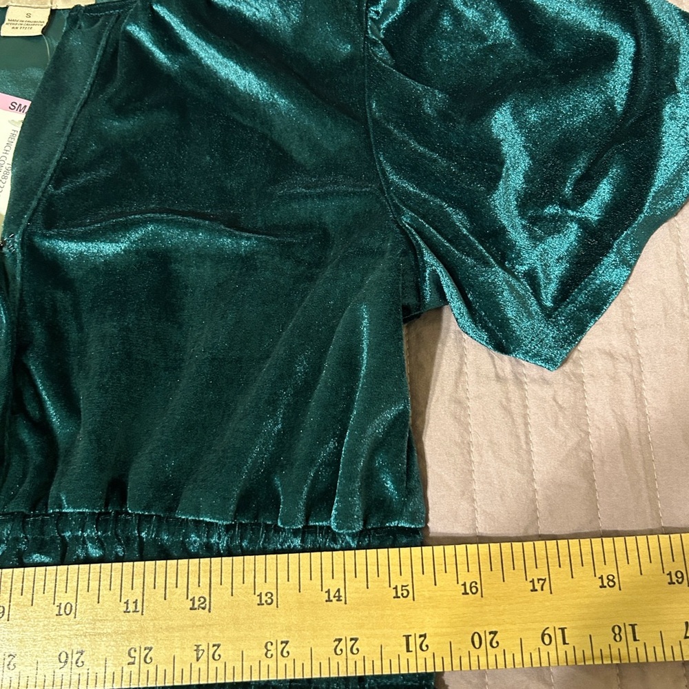 NWT Dark Green velvety dress - Picture 5 of 8